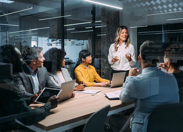 Dal grande schermo all’azienda: lezioni di leadership dal cinema